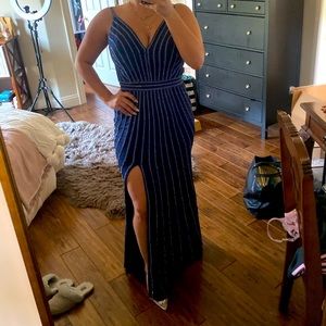 JOVANI sequined evening gown NYE size 8-10 STUNNING gown, sold out everywhere